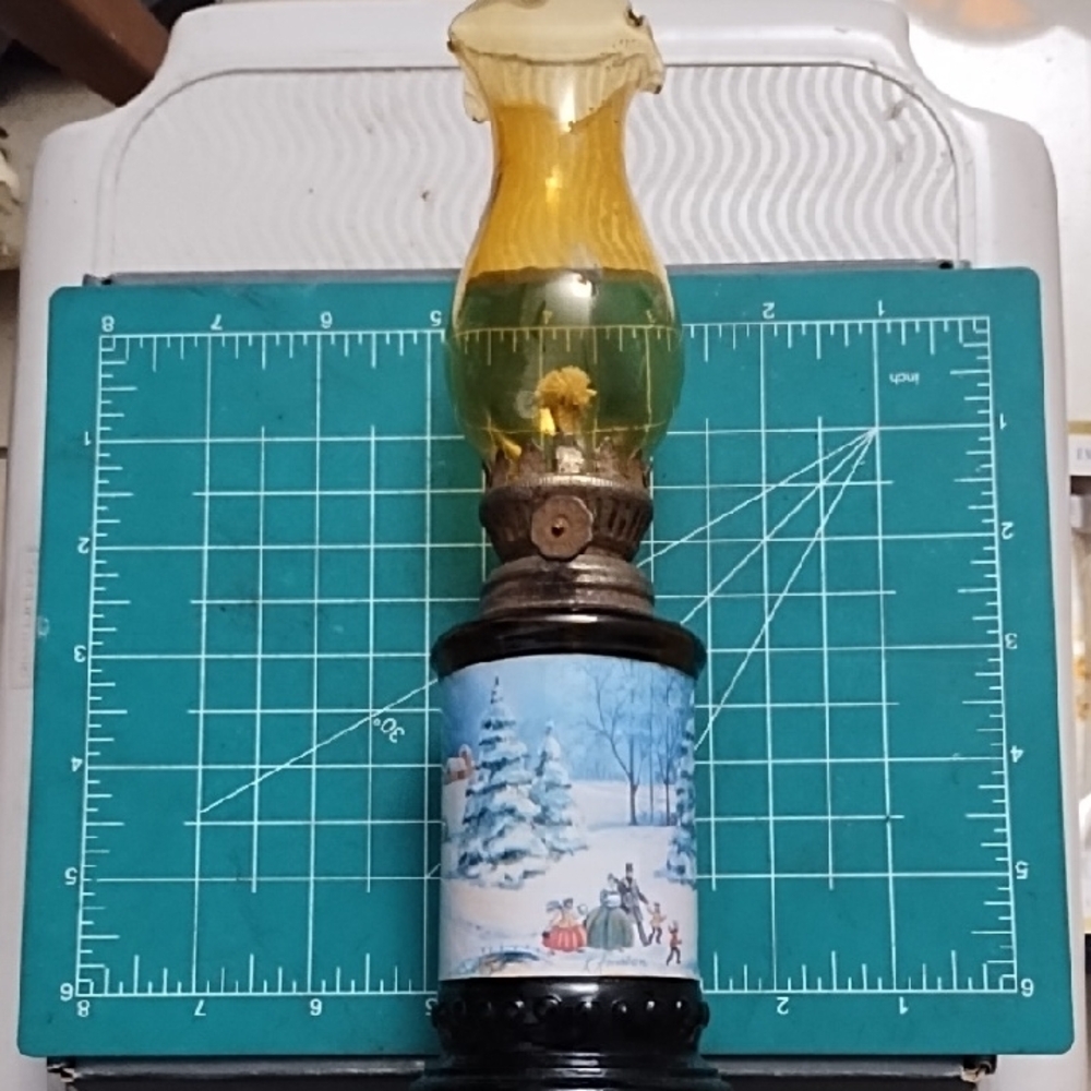 Charming Collectible Hurricane Oil Lamp Fairy Lamp Chapstick 1976 Vintage Amber
